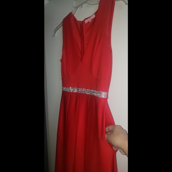 Dress - Picture 4 of 5